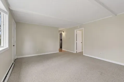 24 Summit Street Auburn ME 04210