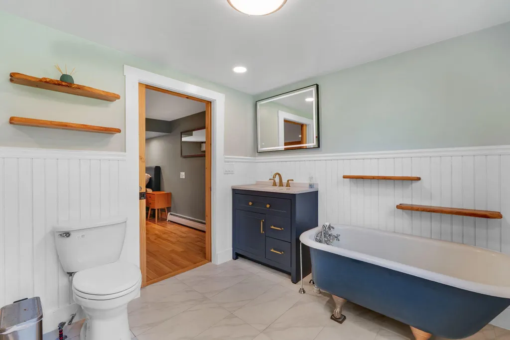 52 Wood Lane Brooks ME 04921
