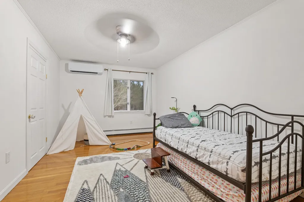 52 Wood Lane Brooks ME 04921
