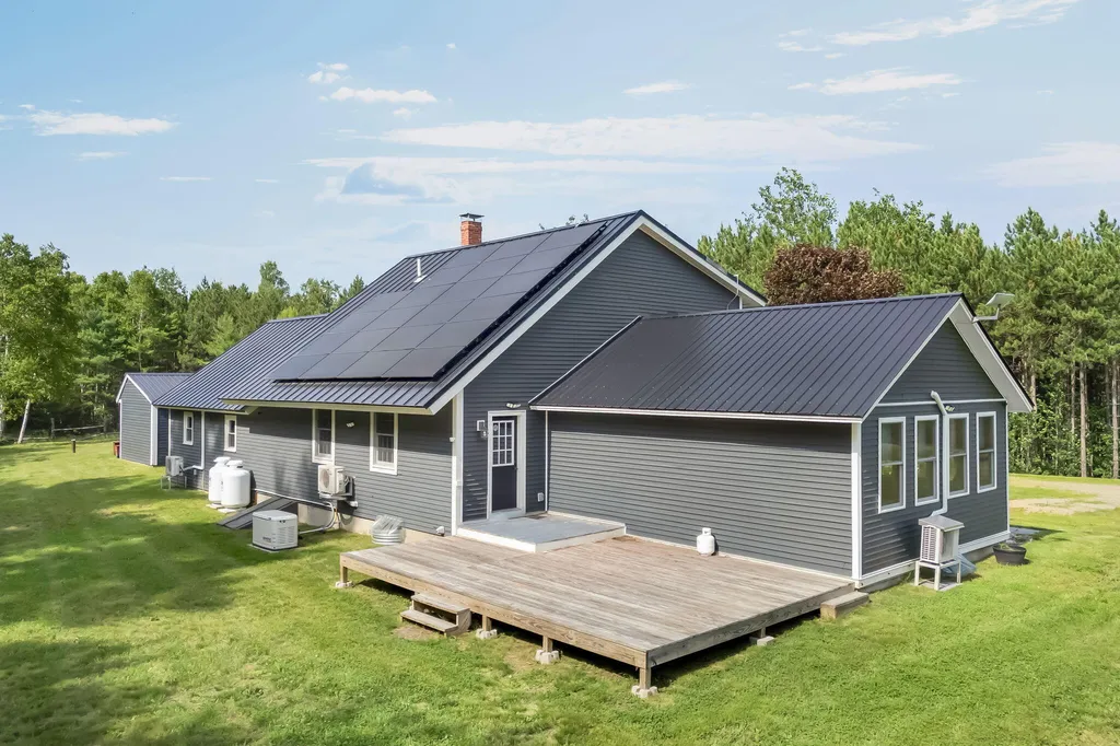 52 Wood Lane Brooks ME 04921