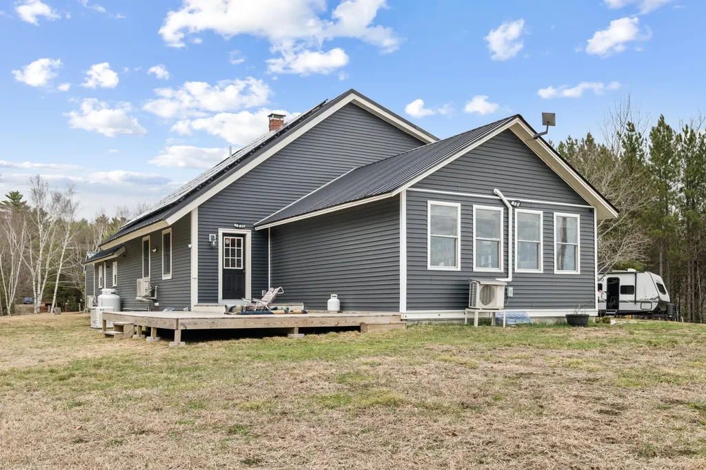 52 Wood Lane Brooks ME 04921