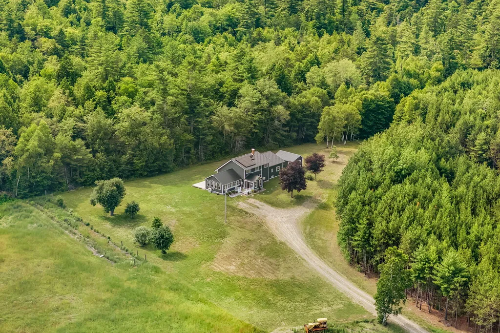 52 Wood Lane Brooks ME 04921