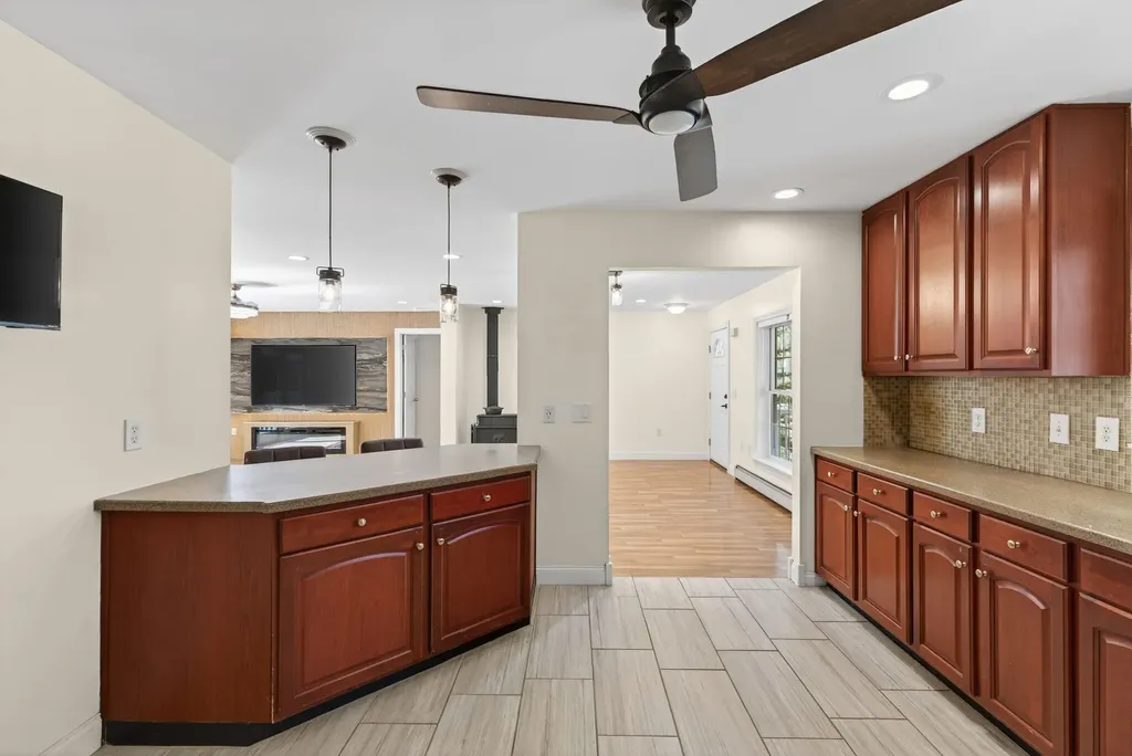 10 Wildberry Lane Saco ME 04072