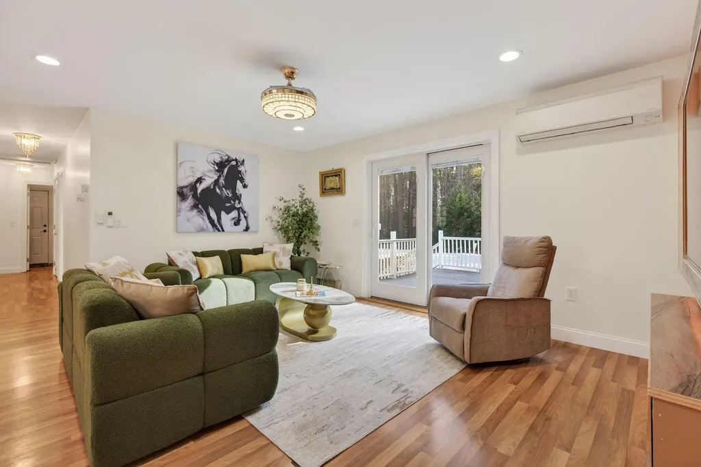 10 Wildberry Lane Saco ME 04072