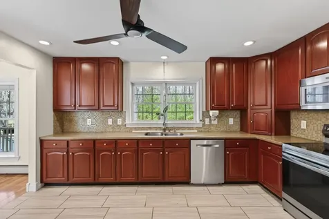 10 Wildberry Lane Saco ME 04072