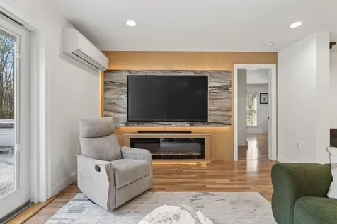 10 Wildberry Lane Saco ME 04072