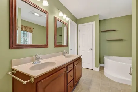 10 Wildberry Lane Saco ME 04072