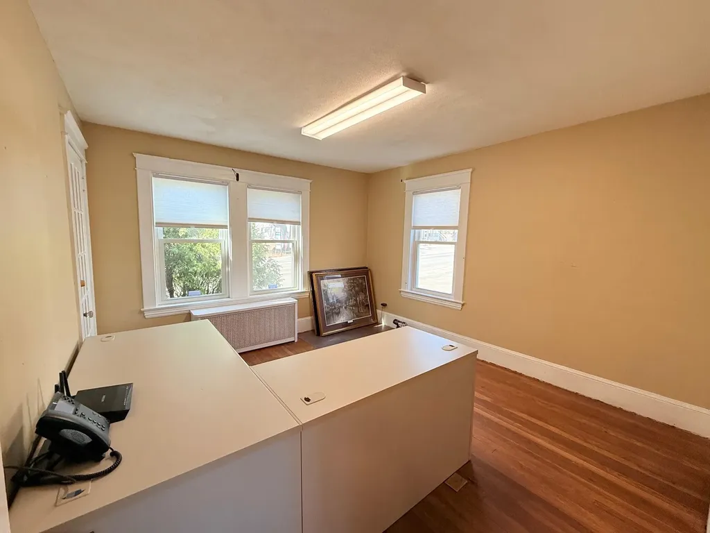 762 Main Street South Portland ME 04106