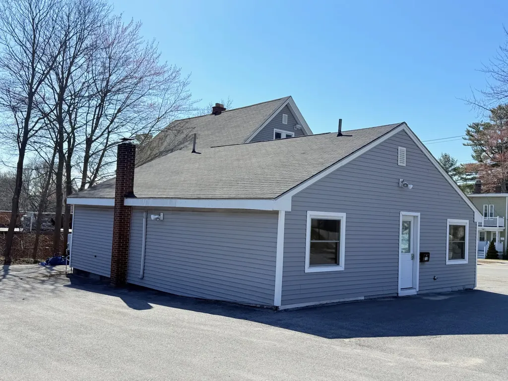 762 Main Street South Portland ME 04106