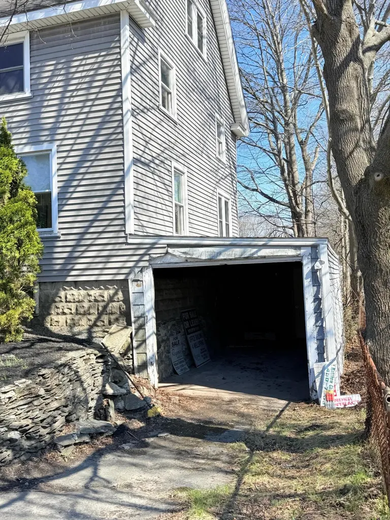 762 Main Street South Portland ME 04106