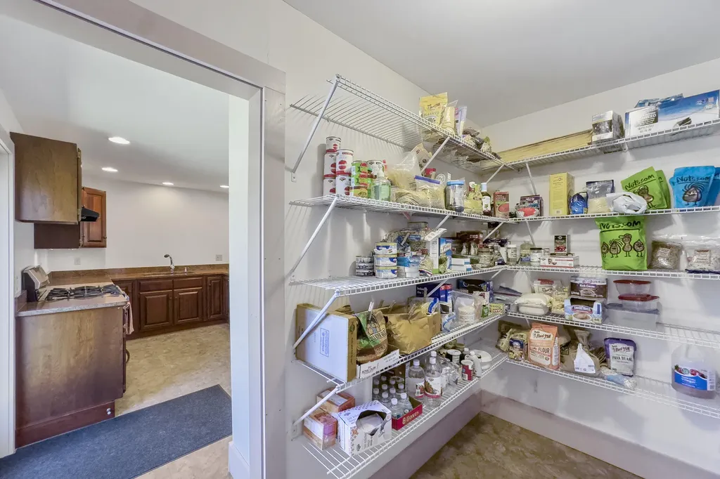 627 Western Road Warren ME 04864