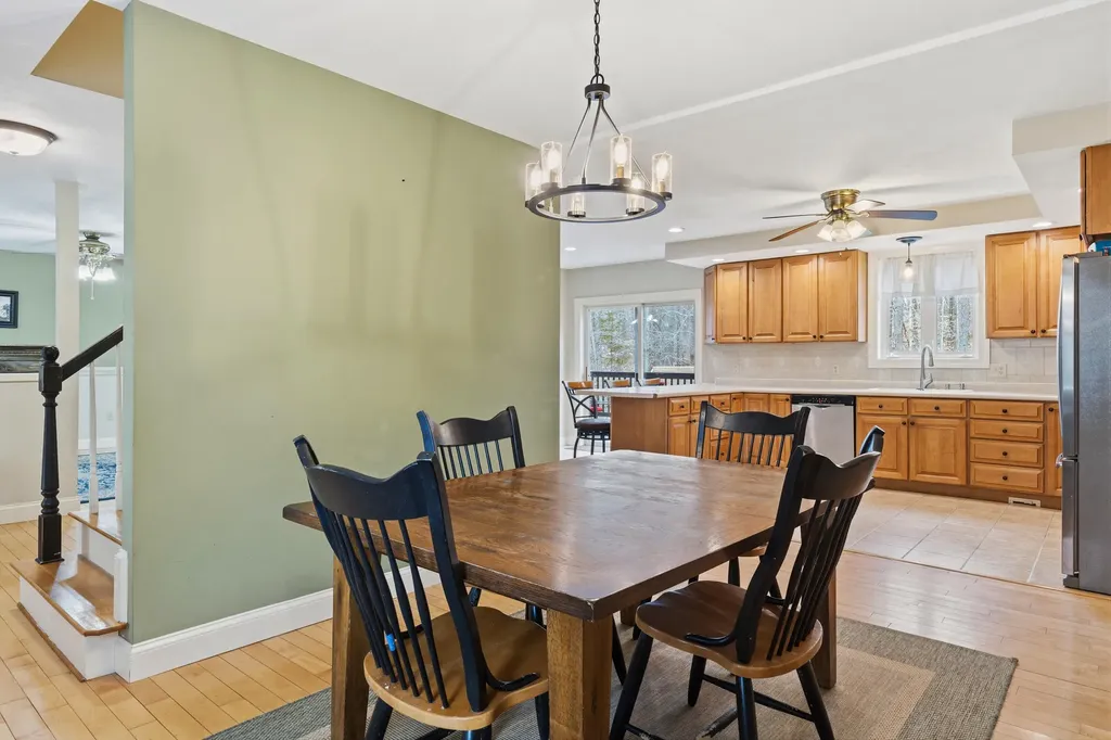 41 Arrowhead Lane Limerick ME 04048