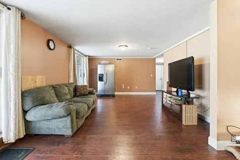 41 Arrowhead Lane Limerick ME 04048