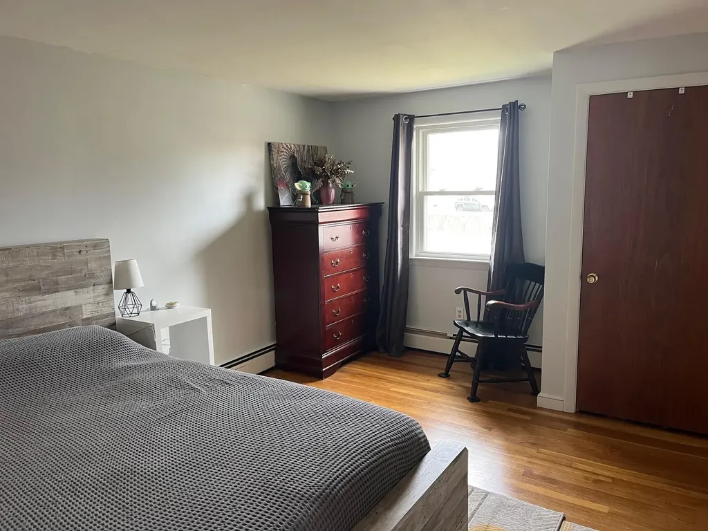 19 Hicks Street Portland ME 04103