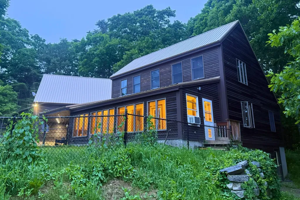 286 Wiscasset Road Whitefield ME 04353
