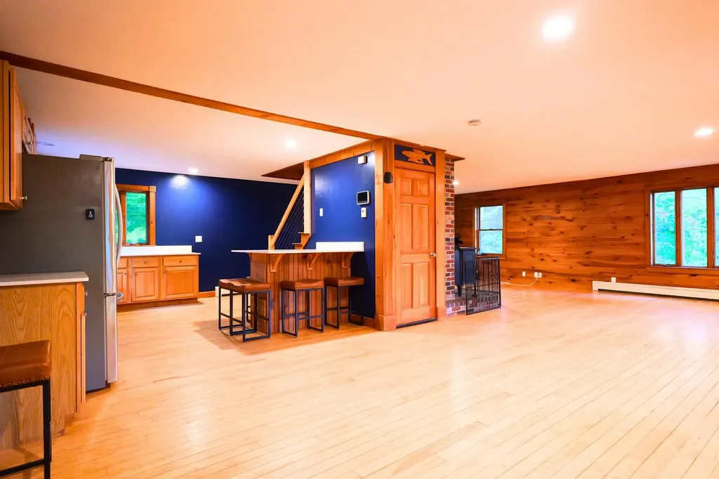 286 Wiscasset Road Whitefield ME 04353