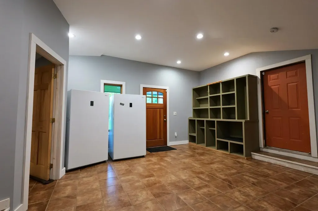 286 Wiscasset Road Whitefield ME 04353