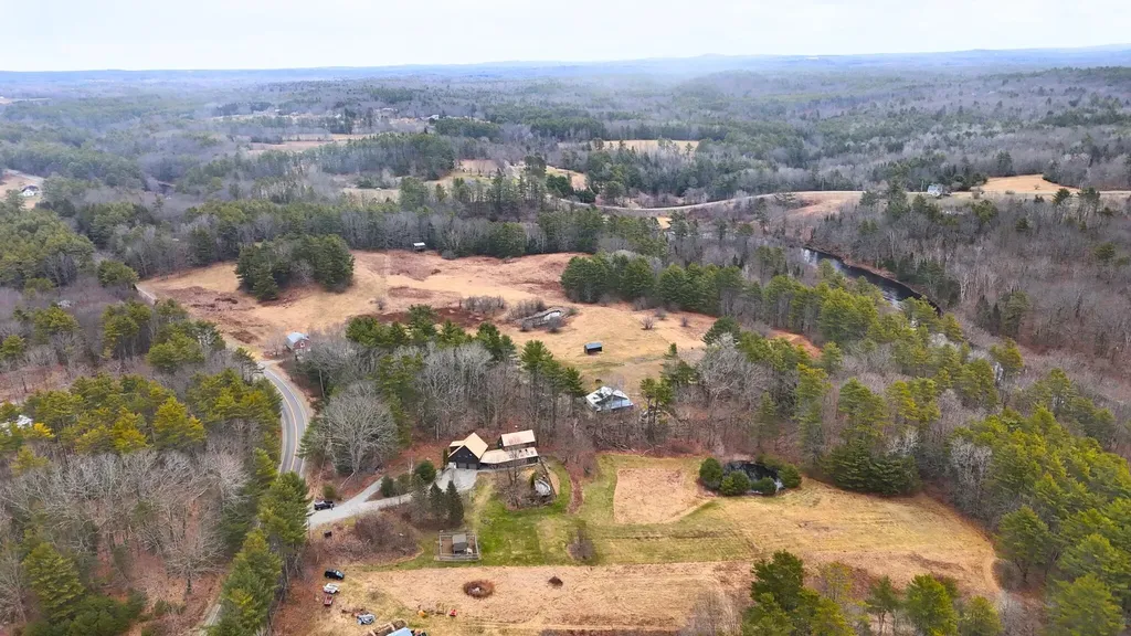 286 Wiscasset Road Whitefield ME 04353