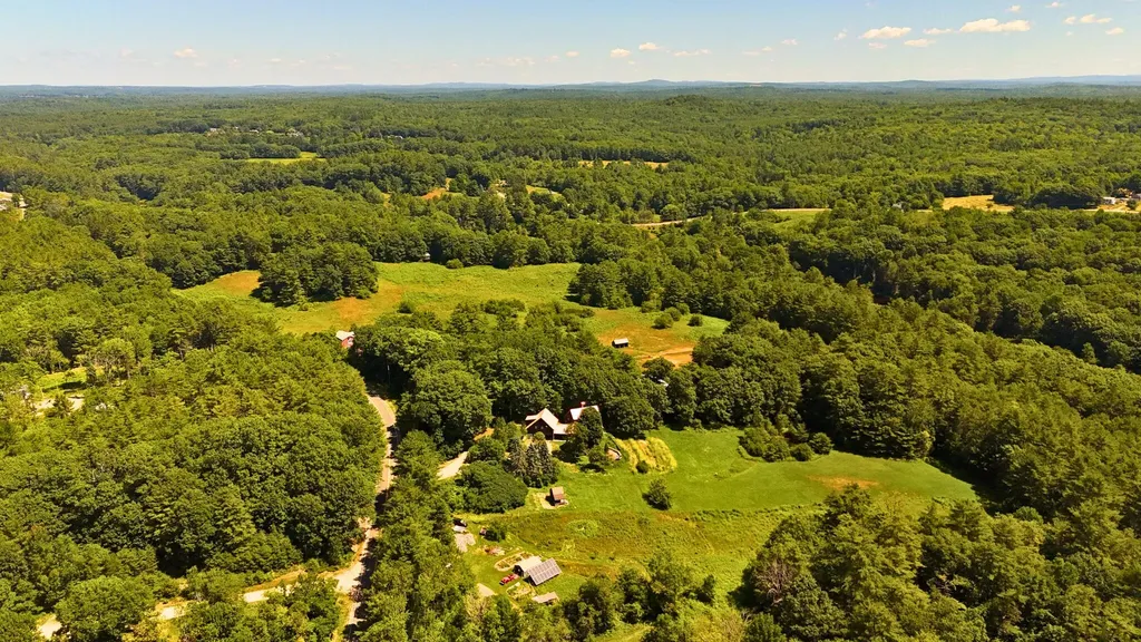 286 Wiscasset Road Whitefield ME 04353