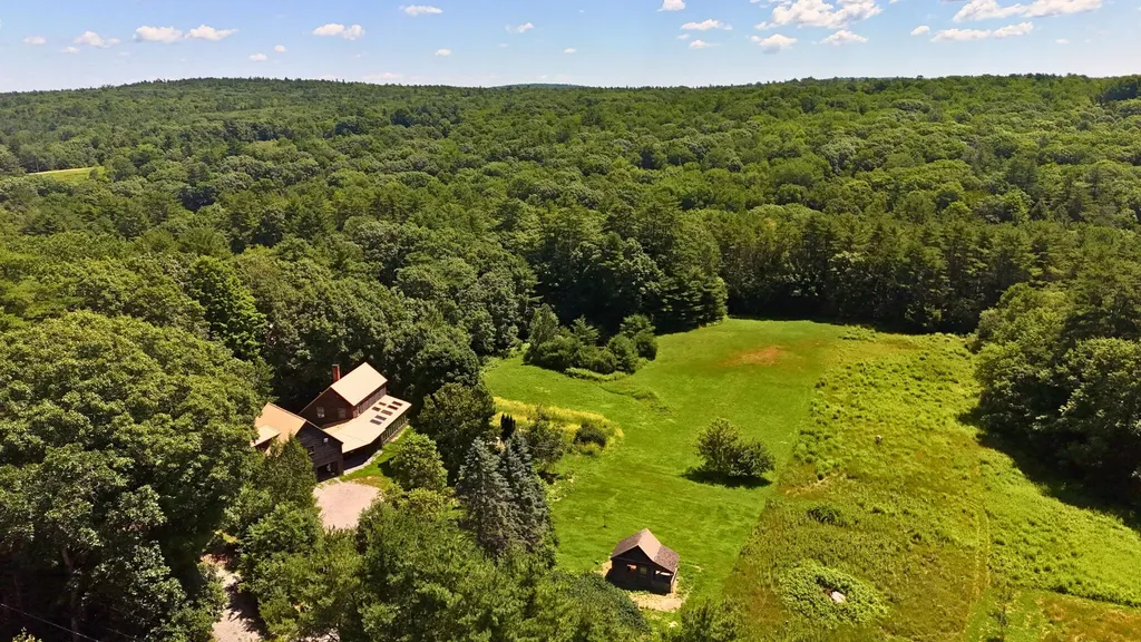 286 Wiscasset Road Whitefield ME 04353
