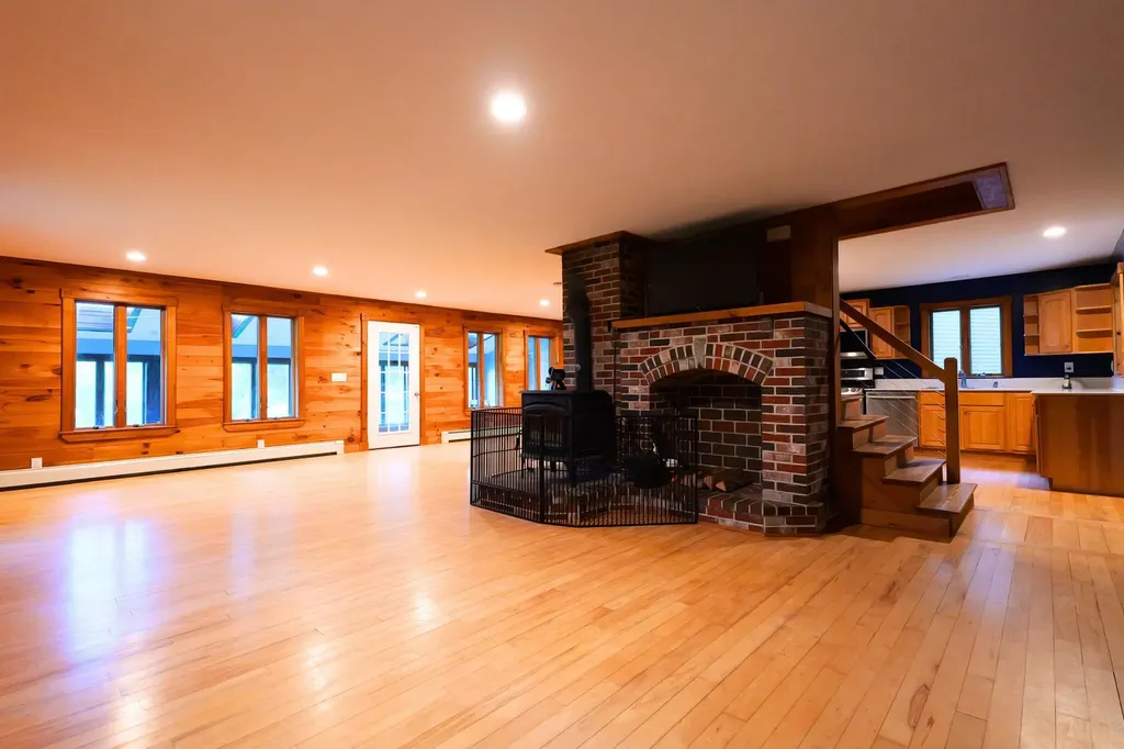286 Wiscasset Road Whitefield ME 04353