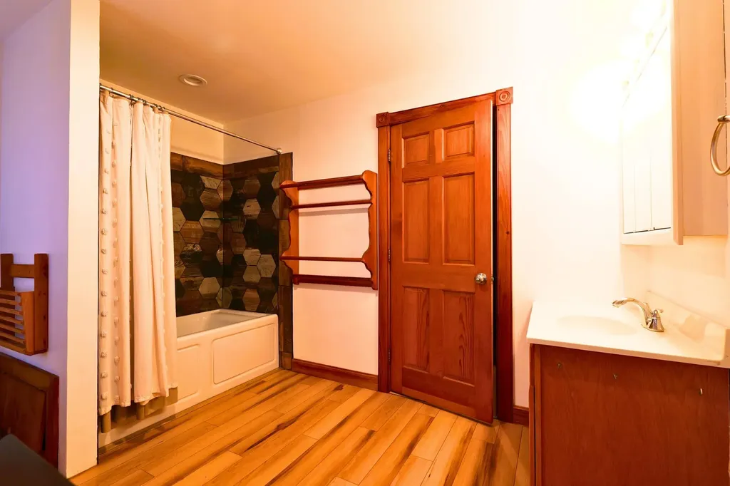 286 Wiscasset Road Whitefield ME 04353