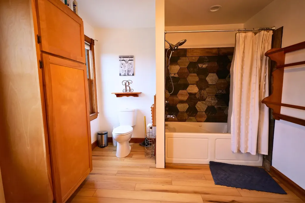 286 Wiscasset Road Whitefield ME 04353