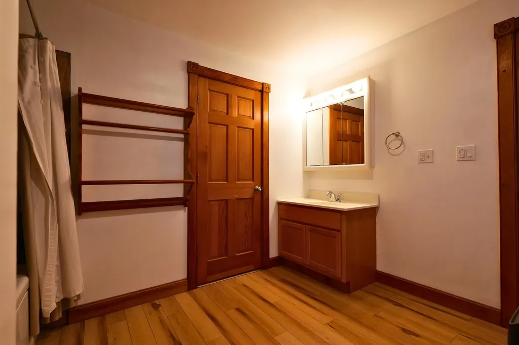 286 Wiscasset Road Whitefield ME 04353