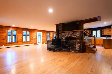 286 Wiscasset Road Whitefield ME 04353