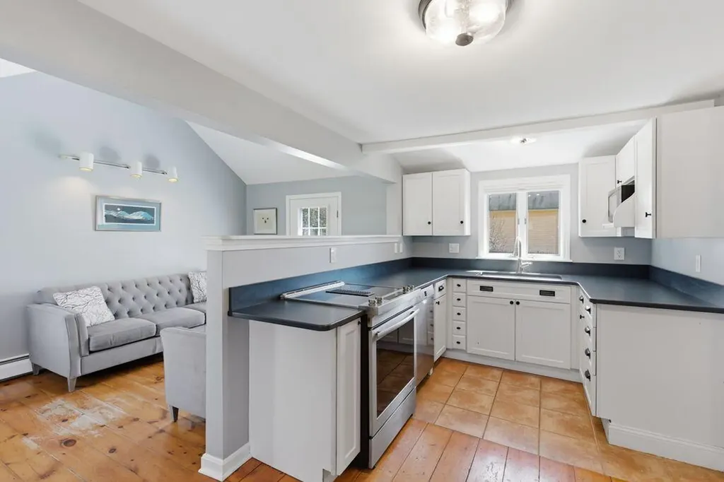 8 Bickford Street Scarborough ME 04074