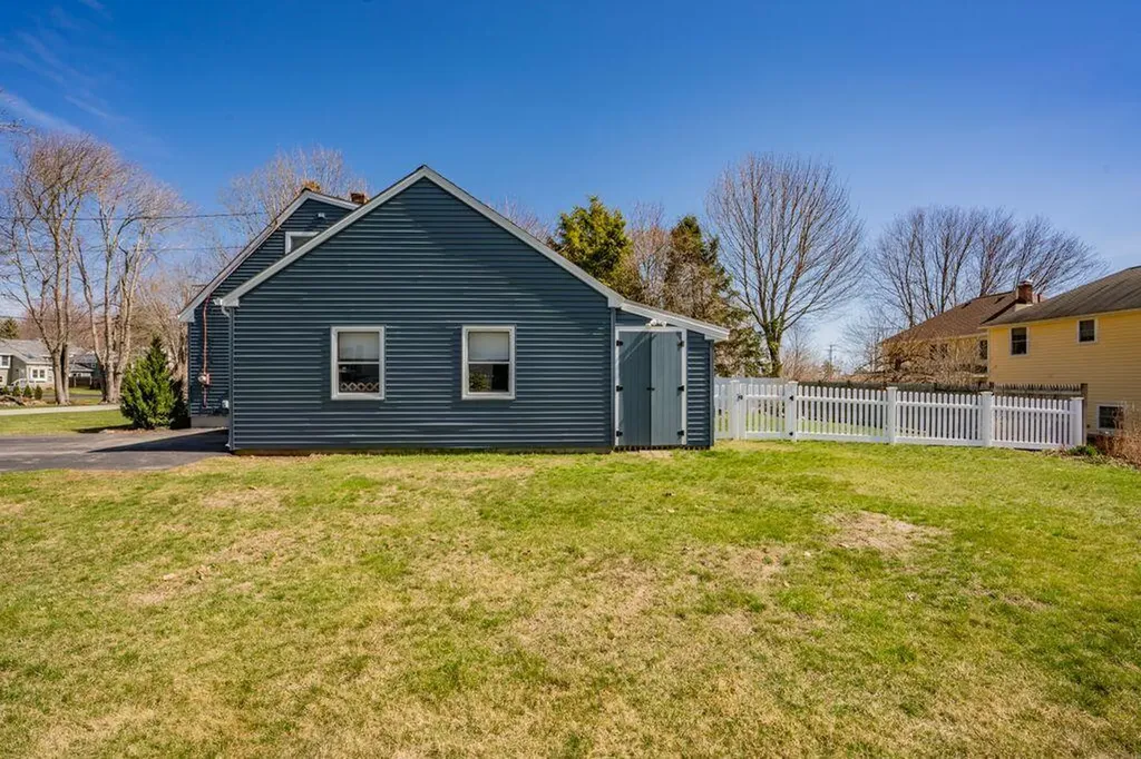 8 Bickford Street Scarborough ME 04074