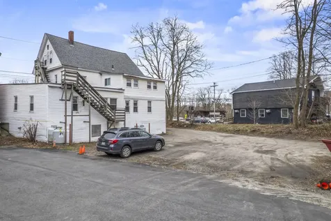 16 Main Street Topsham ME 04086