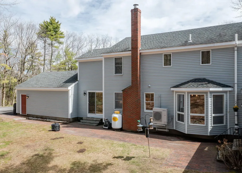 8 Halls Hill Road Falmouth ME 04105