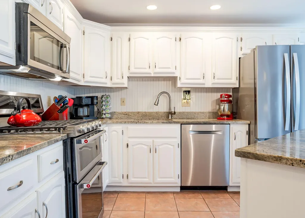 8 Halls Hill Road Falmouth ME 04105