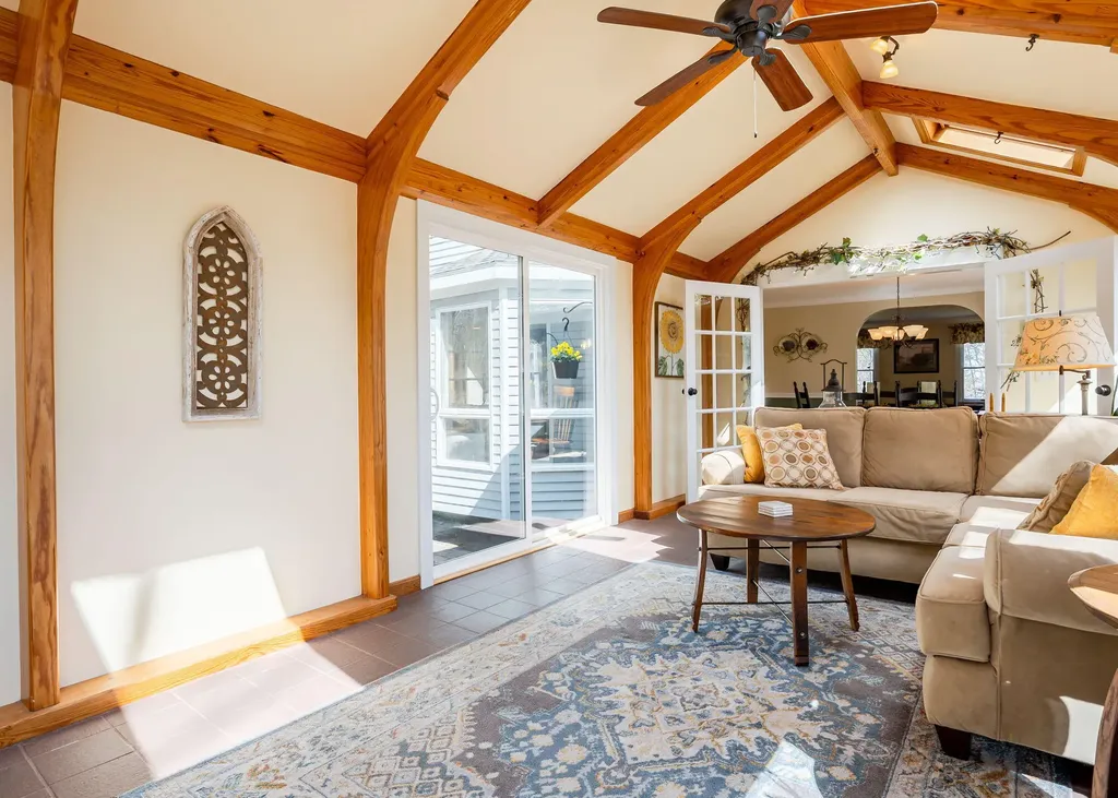 8 Halls Hill Road Falmouth ME 04105