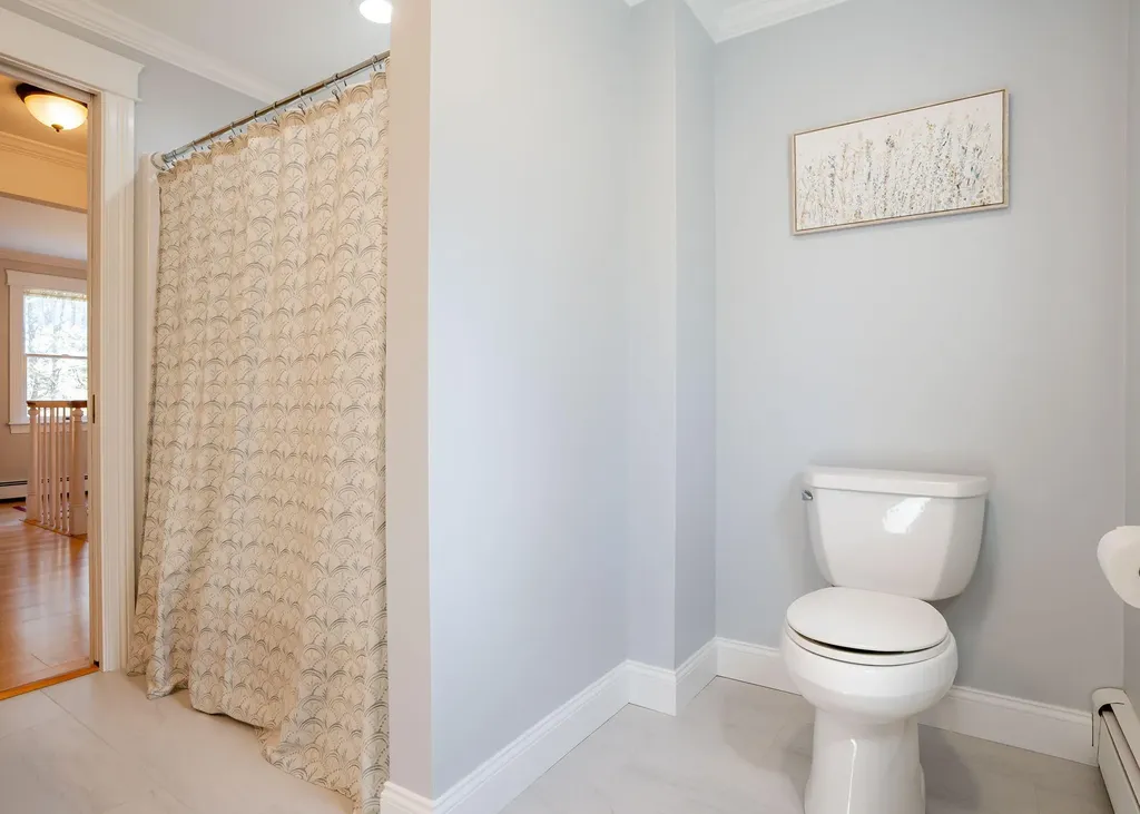 8 Halls Hill Road Falmouth ME 04105