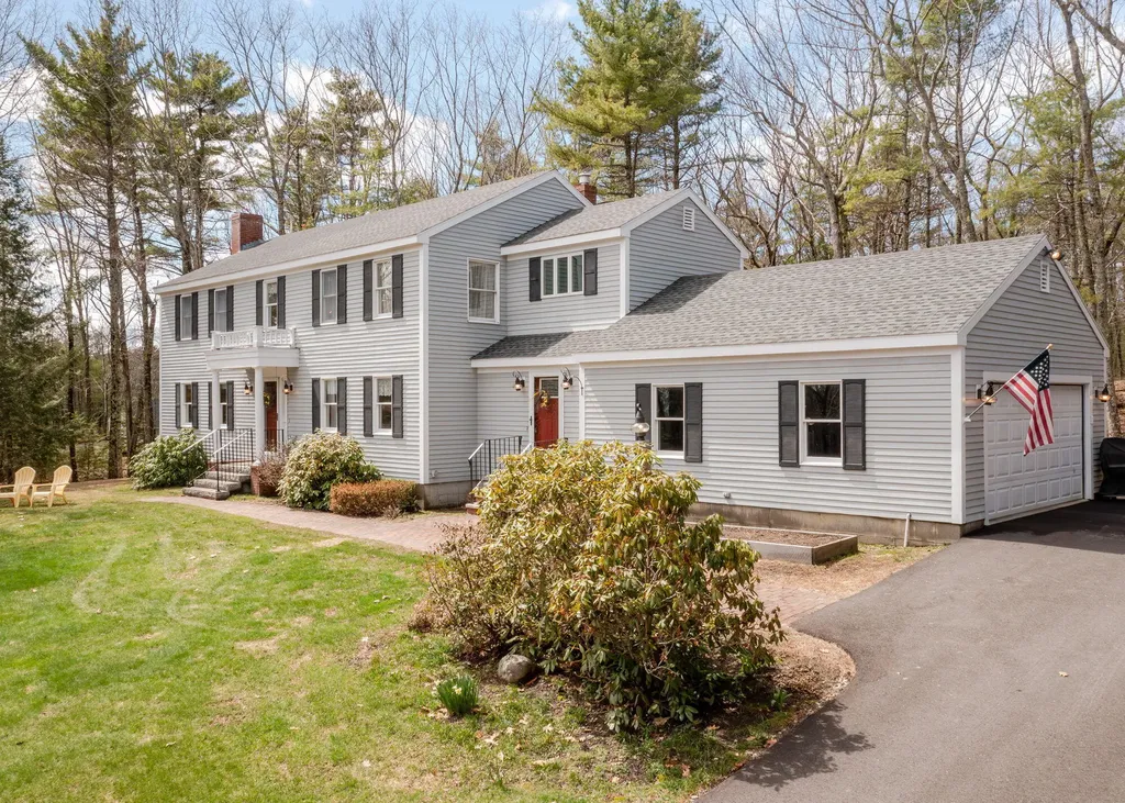 8 Halls Hill Road Falmouth ME 04105