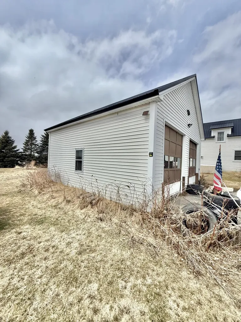 808 Madawaska Road Caribou ME 04736