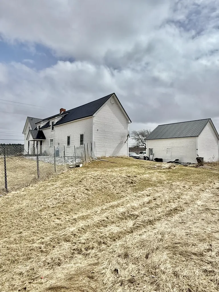 808 Madawaska Road Caribou ME 04736