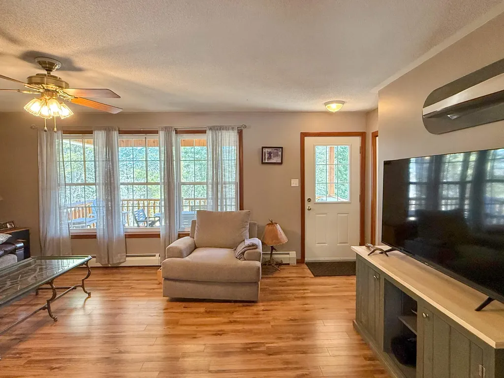 17 Mountain Road Oxbow ME 04764