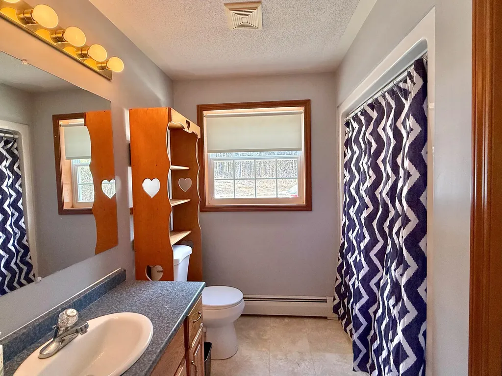 17 Mountain Road Oxbow ME 04764
