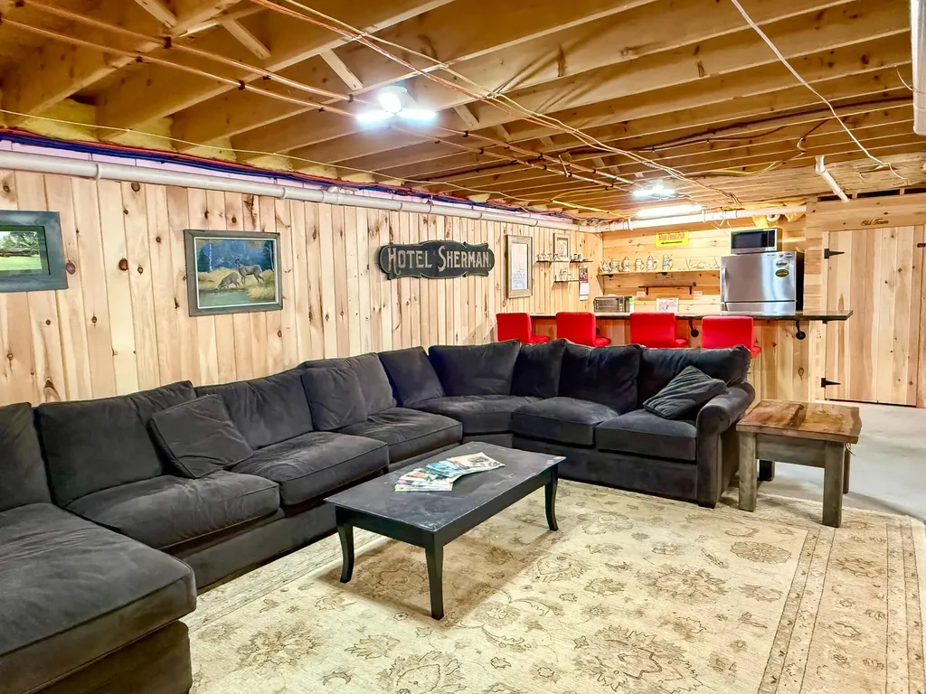 17 Mountain Road Oxbow ME 04764