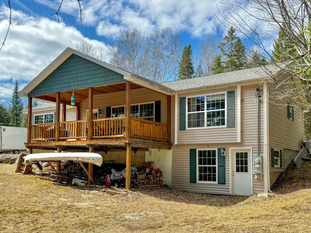 17 Mountain Road Oxbow ME 04764