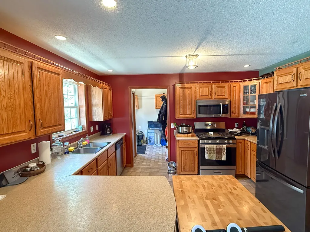 17 Mountain Road Oxbow ME 04764