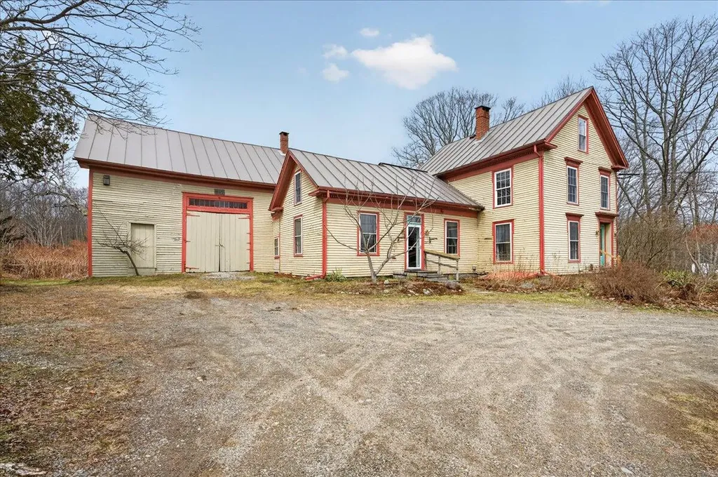 330 E Main Street Searsport ME 04974