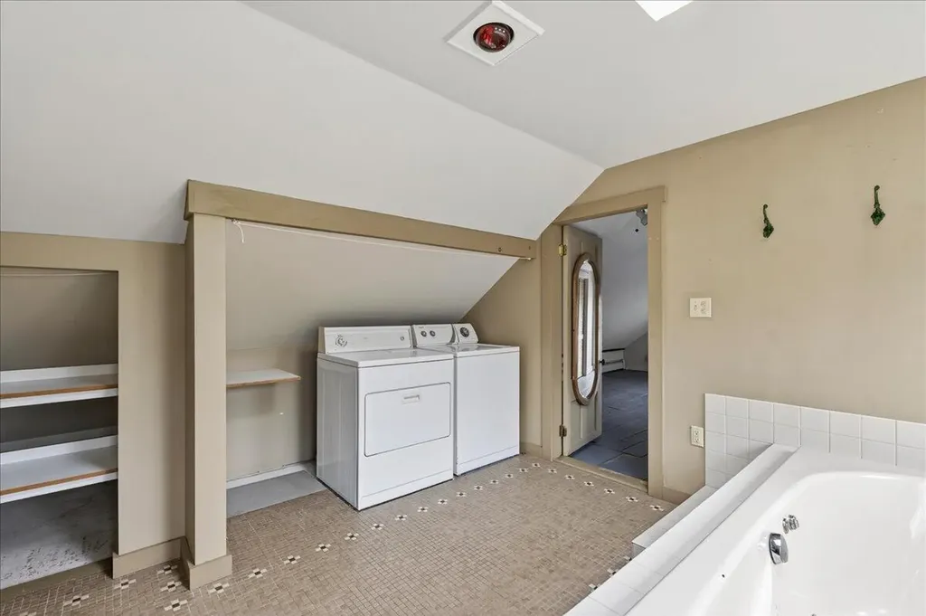 330 E Main Street Searsport ME 04974