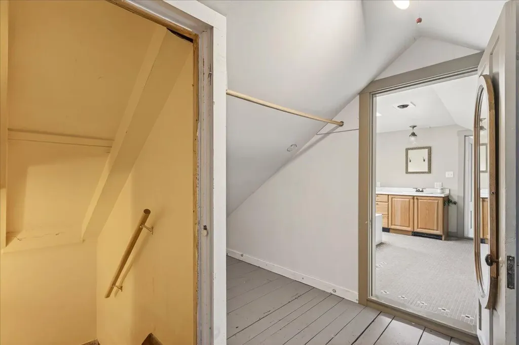330 E Main Street Searsport ME 04974