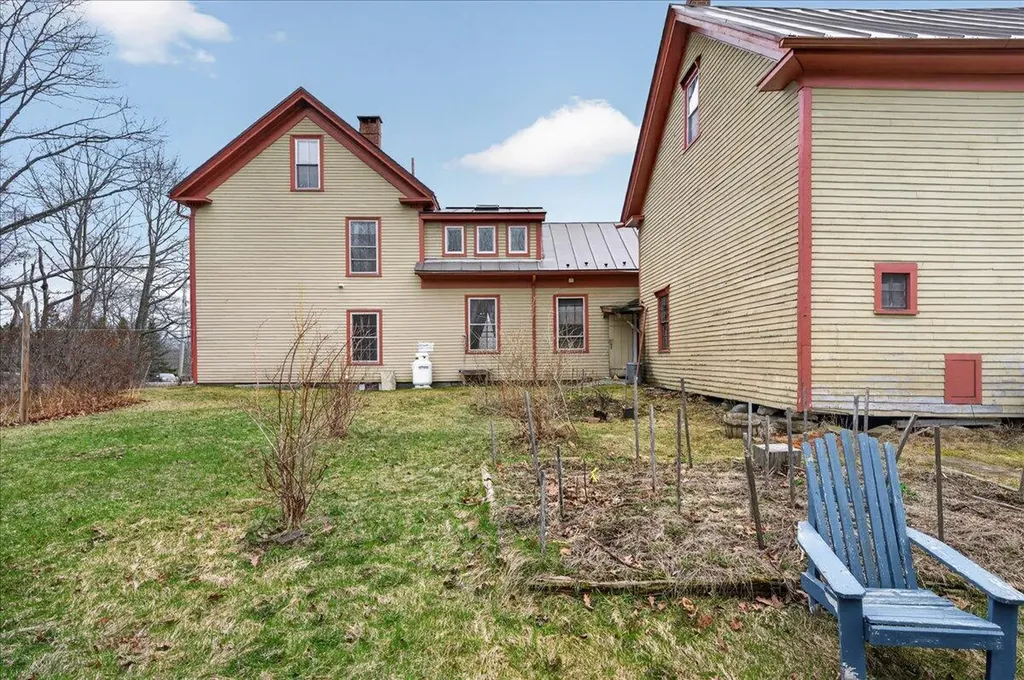 330 E Main Street Searsport ME 04974