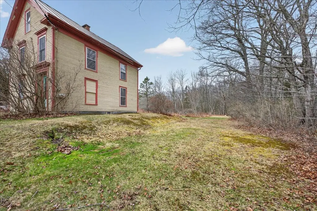 330 E Main Street Searsport ME 04974