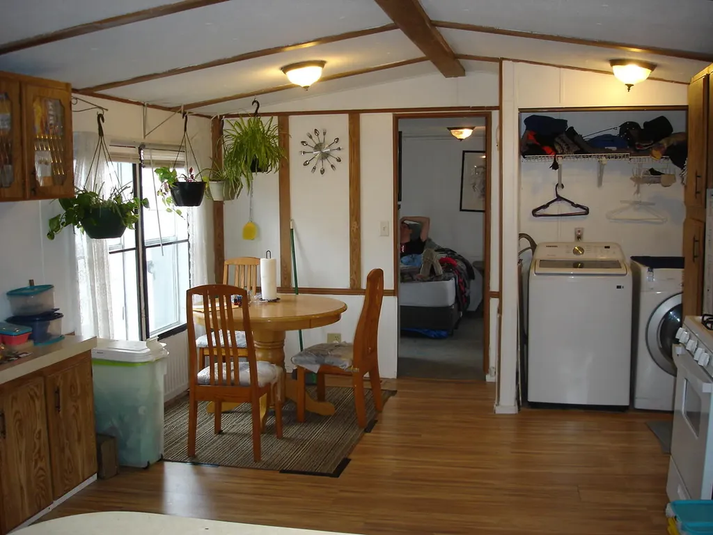 9 Holiday Lane Standish ME 04084